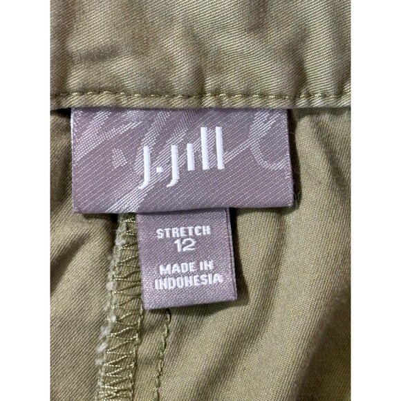 J. Jill Shorts Women's 12 green stretch bottoms w drawstring closure and pockets - Picture 3 of 14